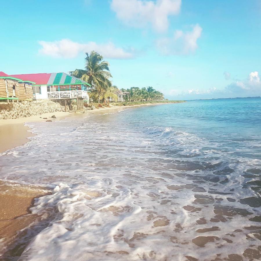 Manase Tailua Beach Fales מראה חיצוני תמונה